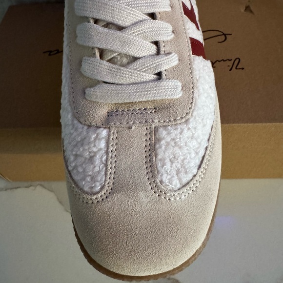 Vintage Havana Dreamer Faux Shearling and Leather/Suede Sneakers - Picture 13 of 15